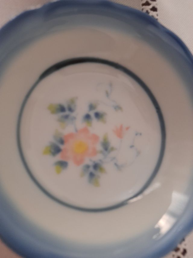 2 Cuencos porcelana fina