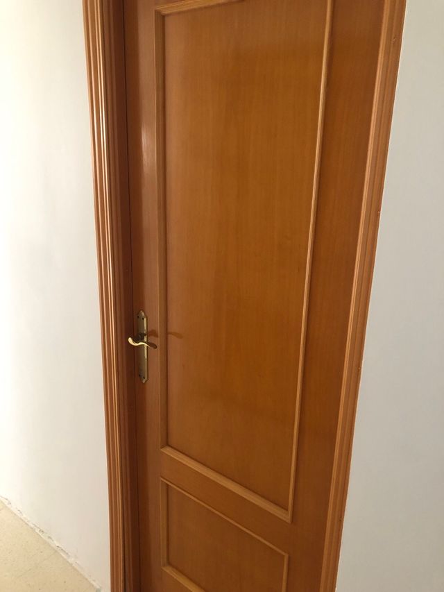 Puerta madera maciza - 1 unidad