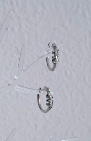 Aros plata con circonitas verdes