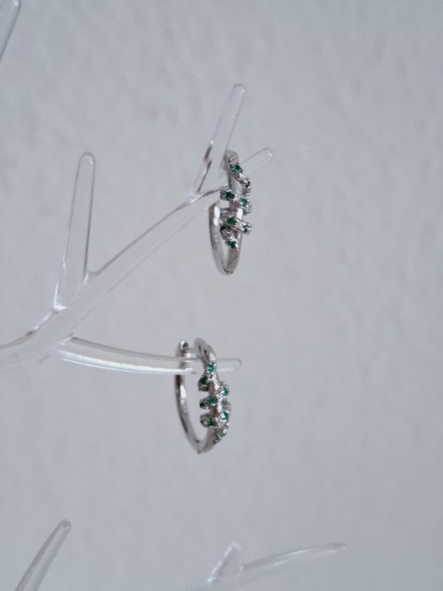 Aros plata con circonitas verdes