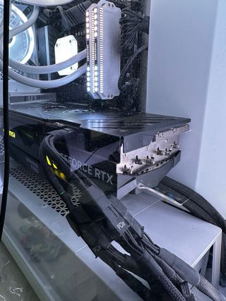 MSI GeForce RTX 4080 GAMING X TRIO