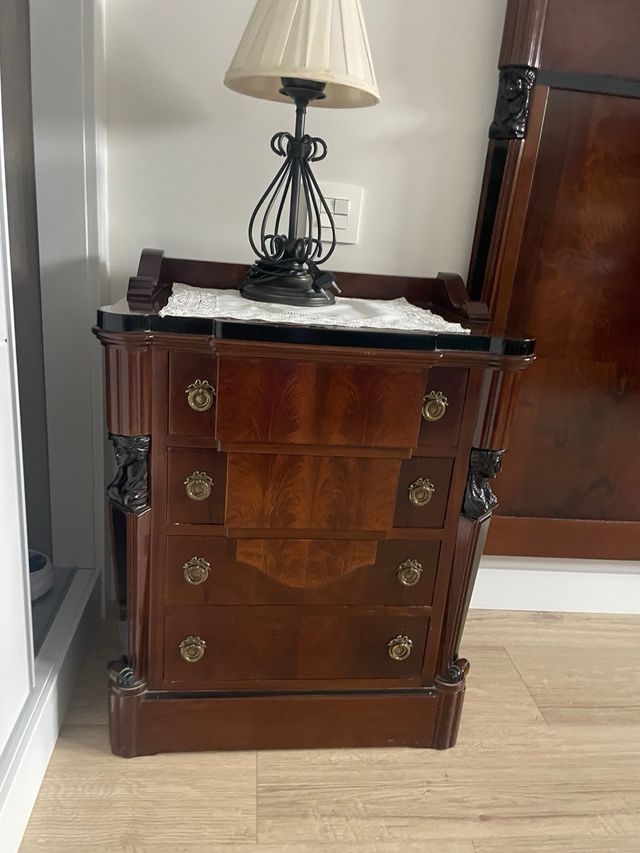 Cabecero y mesitas madera