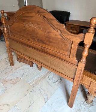 Mesitas noche madera tallada Cabecero y Cómoda