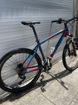 Bicicleta Giant talon