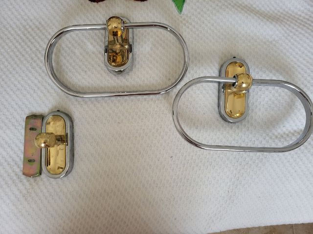 2 Anillos Toalleros Baño - Dorado y Plata. Cogador