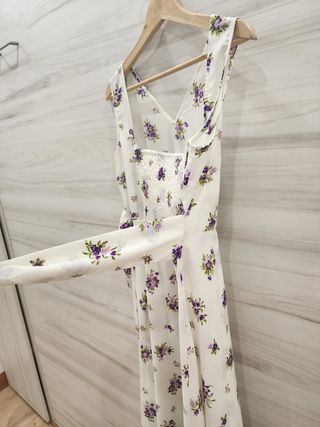 Vestido largo floral blanco y morado