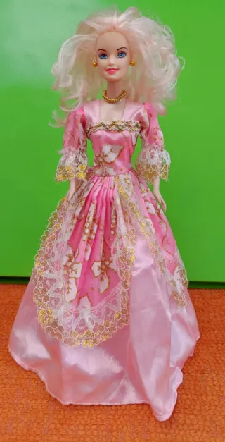 Muñeca Barbie Princesa Rosa