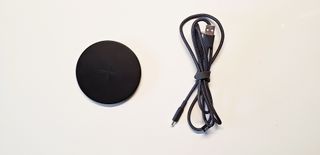 Caricabatterie IKEA wireless LIVBOJ