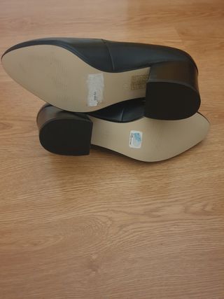 Zapatos negros Zendra tacón bajo