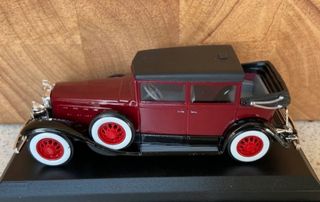 CADILLAC V16 1931. Escala 1:43. NUEVO.