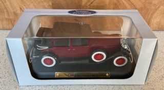 CADILLAC V16 1931. Escala 1:43. NUEVO.