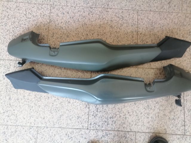 Tapas laterales CAGIVA RIVER 500