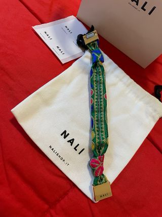 Bracciale NALI tessuto multicolor con pietra verde