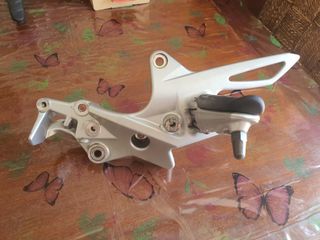 Estribera izquierda BMW F800 S/ST
