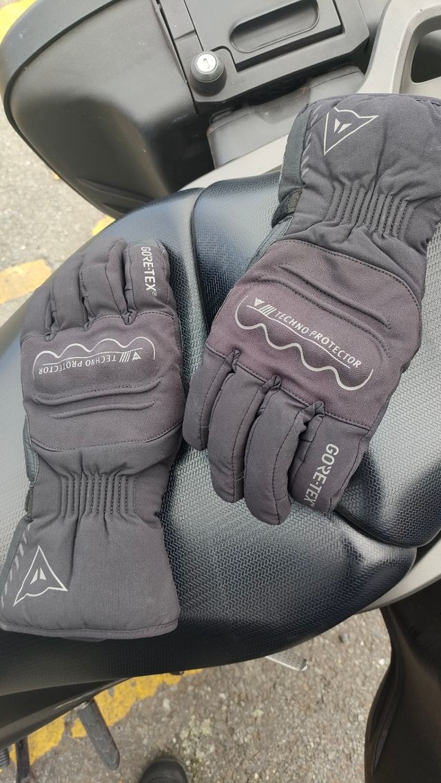 Guantes Dainese Gore-Tex talla 8.5