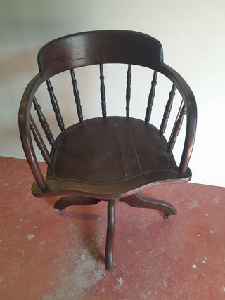 Sillón giratorio inglés antiguo