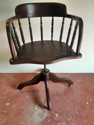 Sillón giratorio inglés antiguo