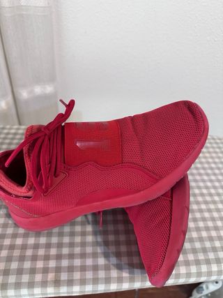 Zapatillas Pull and Bear Rojas