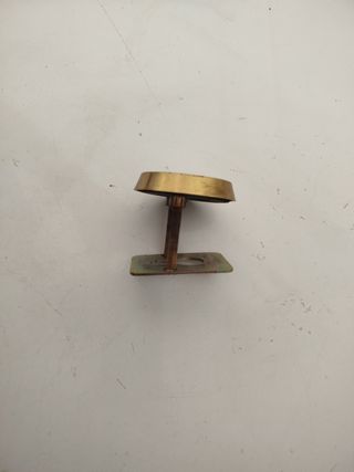 Escudo cerradura puerta