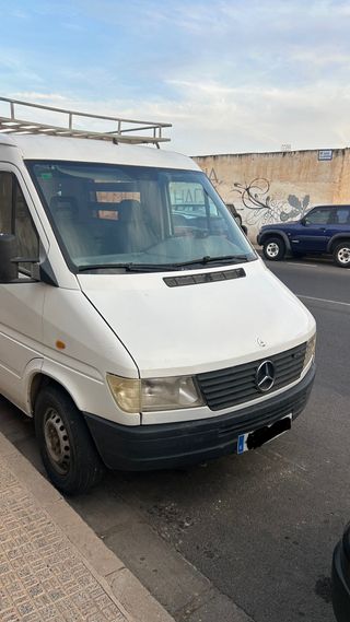 Mercedes-Benz 212d 1998