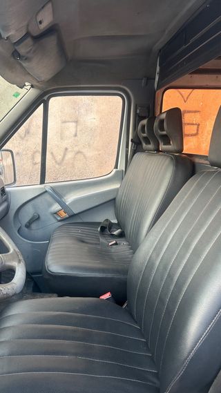 Mercedes-Benz 212d 1998