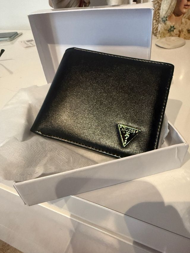 Cartera Guess negra
