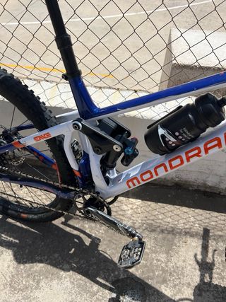 Bicicleta de Enduro Mondraker
