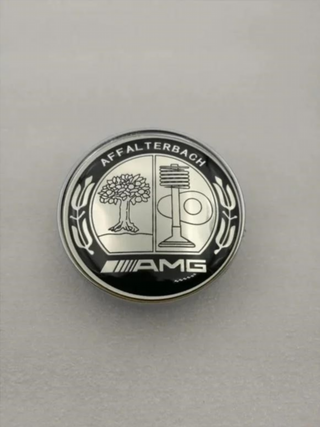 EMBLEMA LOGO CAPOT MERCEDES BENZ AMG PLATA 5