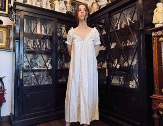 Camisón antiguo blanco