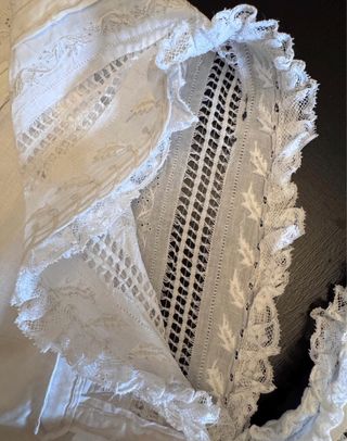 Camisón antiguo blanco