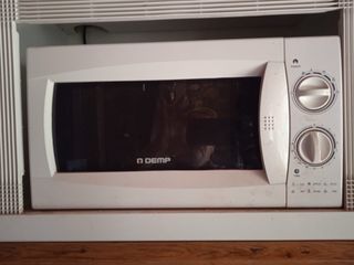 Microondas DEMP - 700W