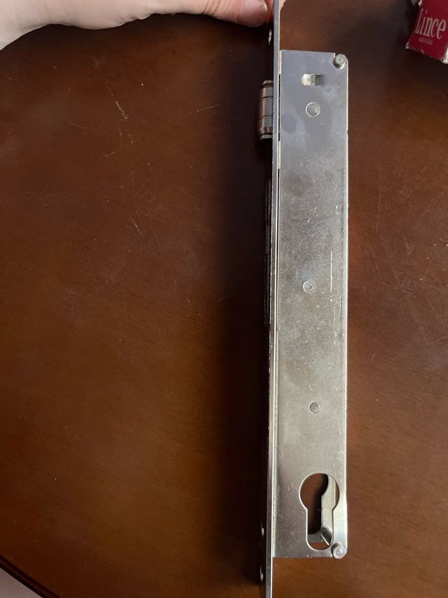 Cerradura embutir Lince