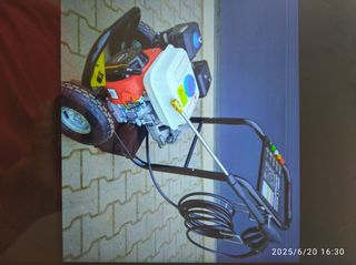 Motohidrolavadora a Gasolina
 Alta Presión 241 Bar