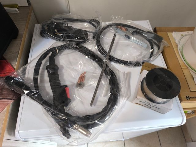 Saldatrice MIG 135 6kg