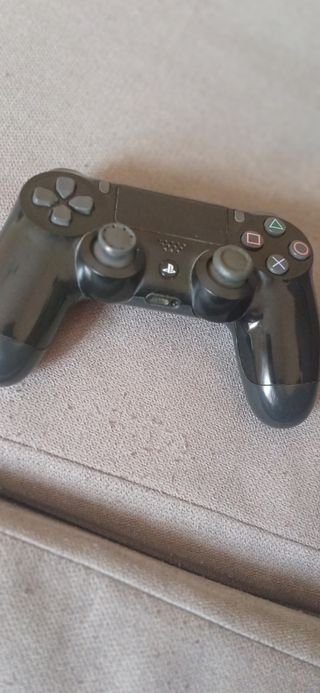 Mando PS4 original + funda Dragon Ball (Con fallos