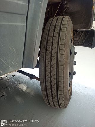 Llantas y neumáticos Mercedes Benz T2 