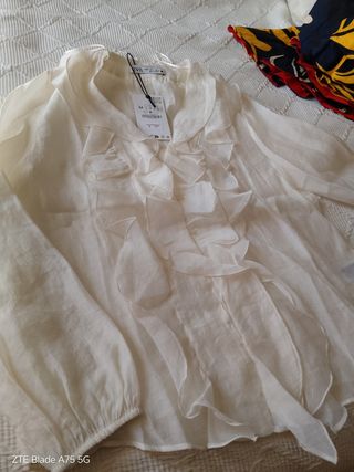Blusa Zara blanca - Talla M nueva con etiqueta 