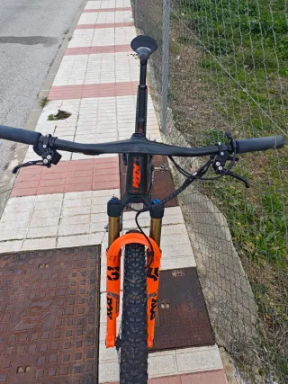 Bicicleta KTM Scarp 2025.