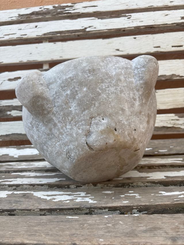 Mortero de mármol antiguo