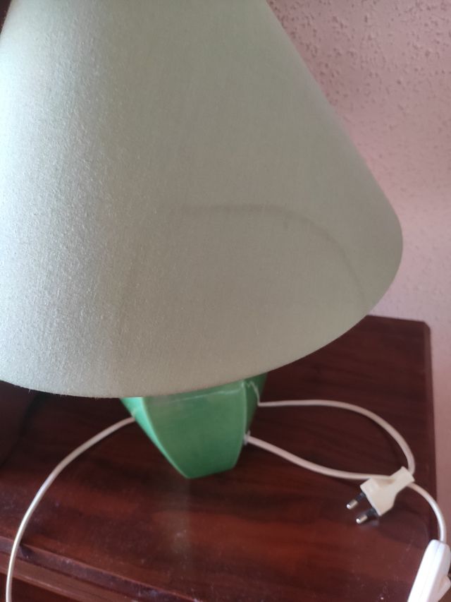 Lámpara mesilla cerámica verde