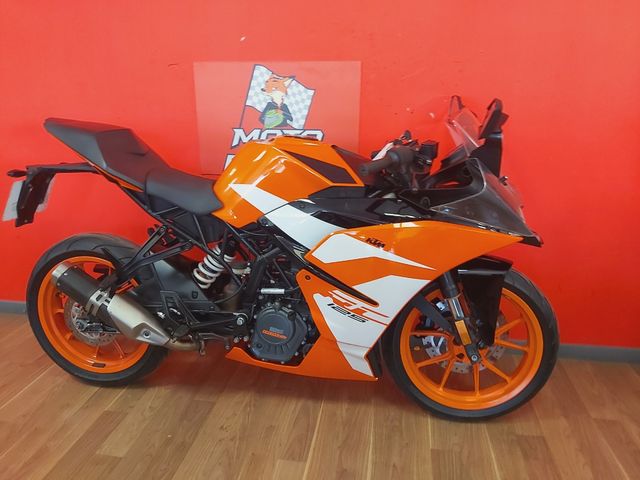 KTM RC 125 - Motocicleta