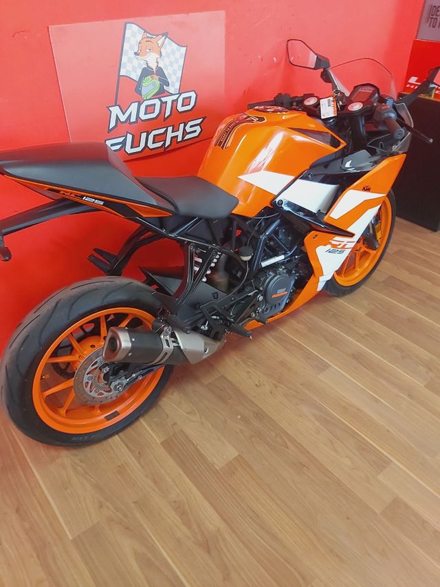 KTM RC 125 - Motocicleta