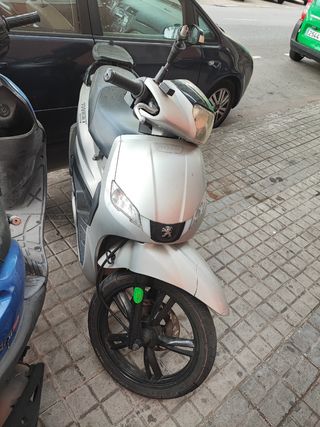 Moto Peugeot Tweet 50  el motor no le funciona 