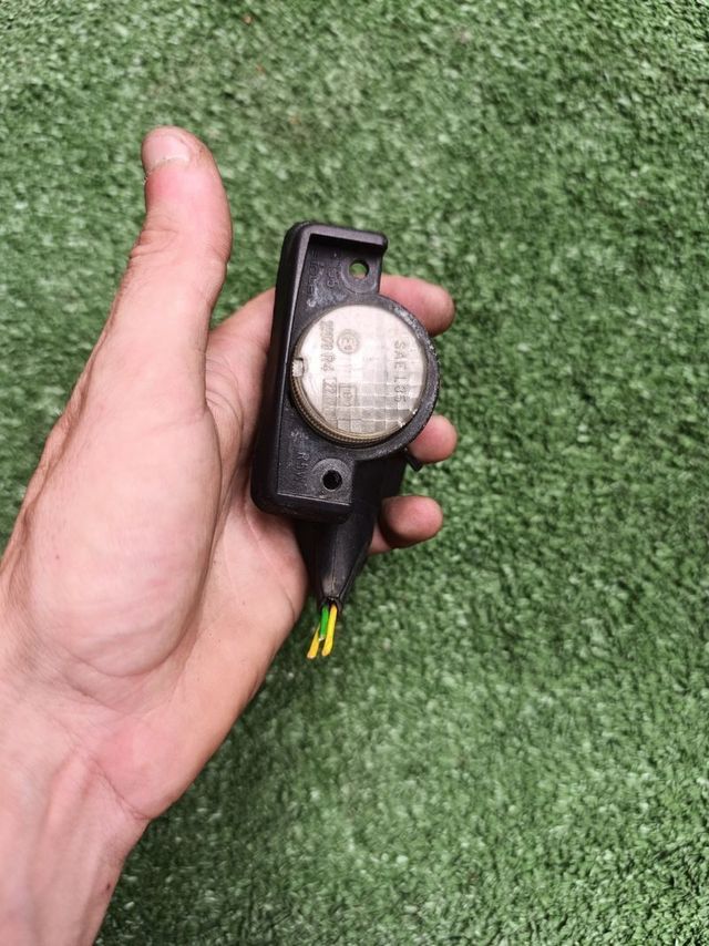 2 Luces matrícula 205, 309, 405