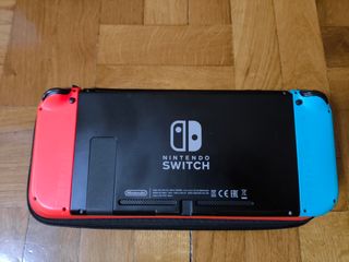 Nintendo Switch Azul/Rojo Versión 2019. Como Nueva