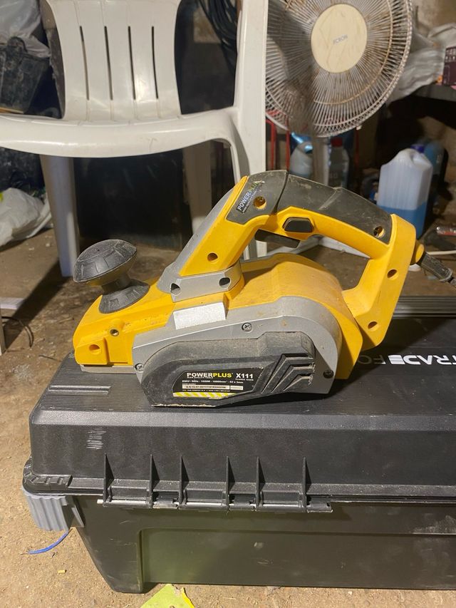 Cepillo eléctrico PowerPlus X111