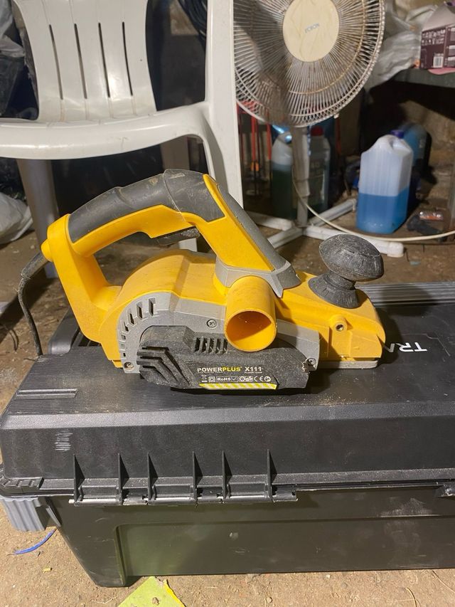 Cepillo eléctrico PowerPlus X111