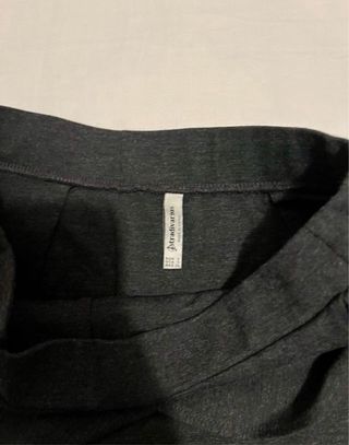 Falda pantalón gris talla S de Stradivarius