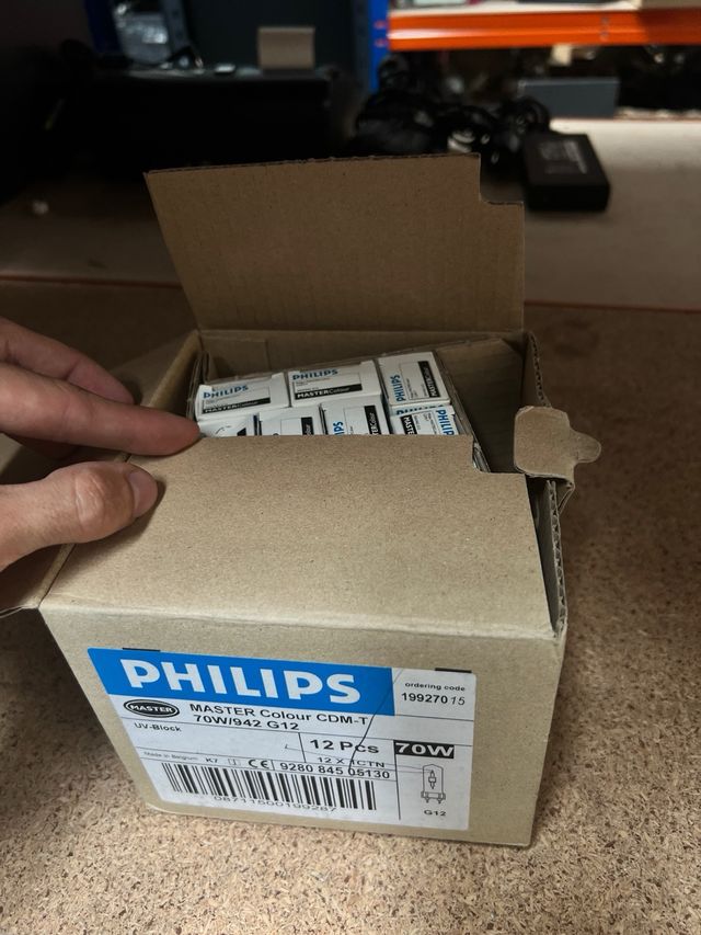 Lâmpadas Philips CDM-T 70W/942 - G12 x10 unidades