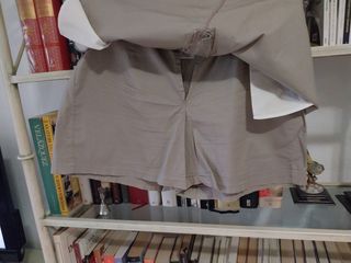 Falda deportiva beige